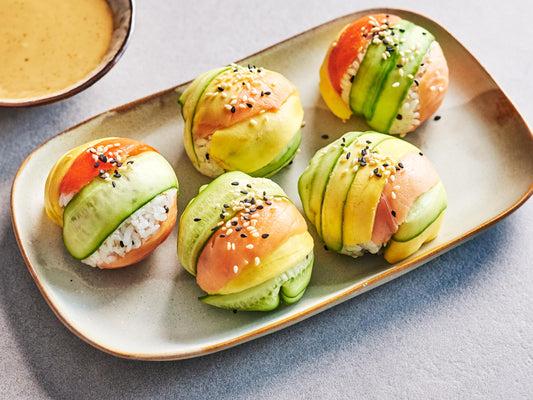 BOULES DE SUSHIS, SAUCE AU SÉSAME
