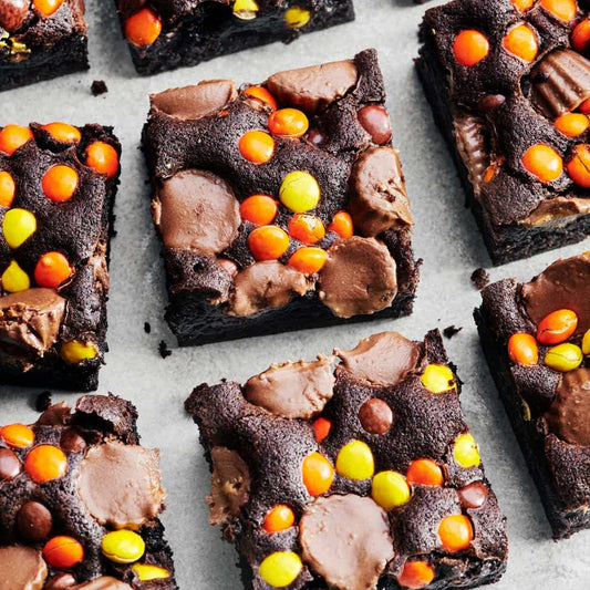 BROWNIES AUX FRIANDISES AU BEURRE D'ARACHIDE ET CHOCOLAT