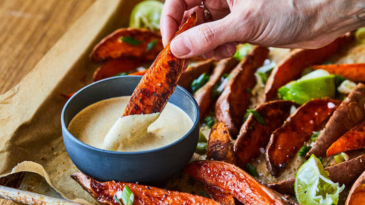 FRITES DE PATATES DOUCES ET MAYO AU CARI