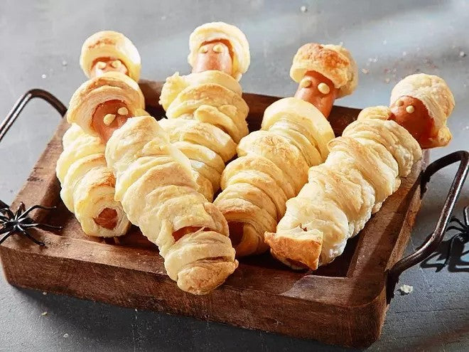 MOMIES FEUILLETÉES DE SAUCISSES D'HALLOWEEN
