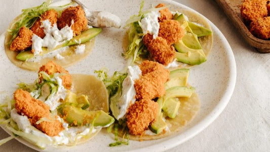 TACOS DE TOFU PANÉ AU NACHOS ÉPICÉ