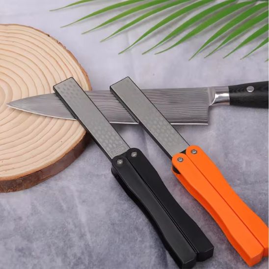 aiguiseur-couteau-orange