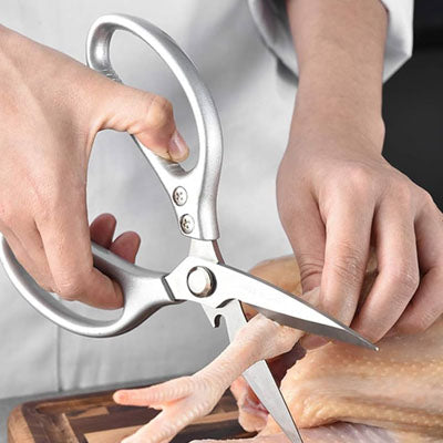 ciseaux-de-cuisine-pour-patte-de-poulet
