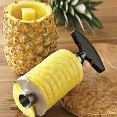 coupe-ananas-avec-manche