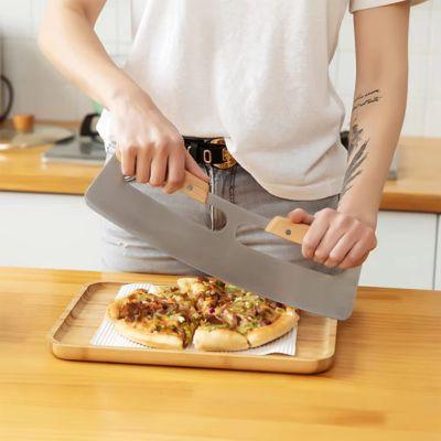 couteau-a-pizza-pour-coupe-uniforme