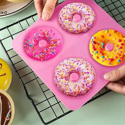 Moule-à-donuts-rose-petant