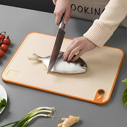 planche-a-decouper-repas-joyeux